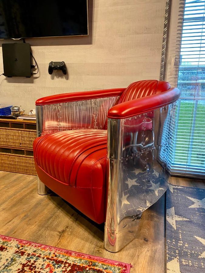 Gleis 2, Waggon Mit Ofen, Optional Mit Whirlpool Und Sauna クローネンブルク エクステリア 写真