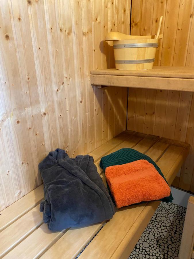 Gleis 2, Waggon Mit Ofen, Optional Mit Whirlpool Und Sauna クローネンブルク エクステリア 写真